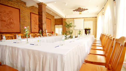 Tiệc KeGa Lighthouse Resort