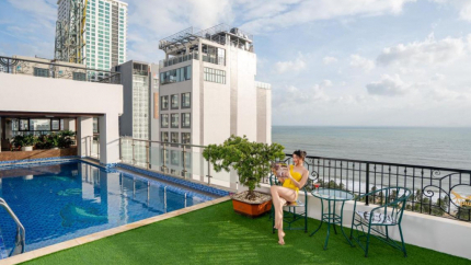 Cảnh Quan Khách Sạn Apus Nha Trang