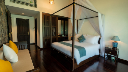 Lotus Lake Classic Room