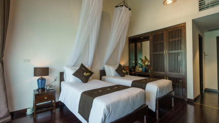 Lotus Lake Classic Room