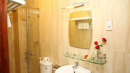 Phòng tắm gọn gàng sạch sẽ