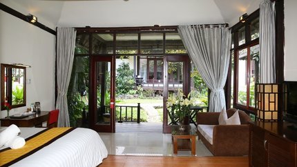 Không thoáng mát , hòa hợp vào thiên nhiên