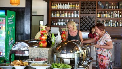 Quầy buffet đa dạng