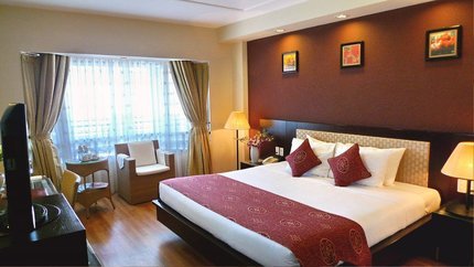 Không gian sang trọng, phòng có cửa sổ lớn