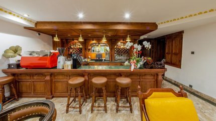 Quầy bar sang chảnh