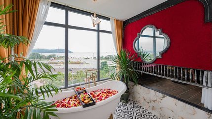 Phòng tắm sang trọng