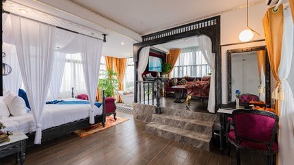 Không gian phòng với phòng cách thiết kế hoàng gia