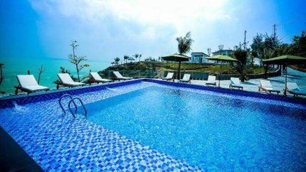 Hồ Bơi Diện Tích Lớn