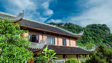 Quang cảnh Bái Đính Hotel Ninh Bình