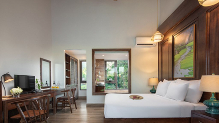 Deluxe Connecting Pool View tại Resort & Spa Riverside