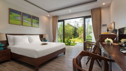 Deluxe Garden View Resort Riverside