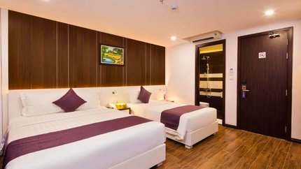 Phòng được thiết kế tối giản nhưng không kém phần hiện đại