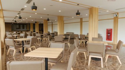 Nhà hàng với không gian rộng lớn