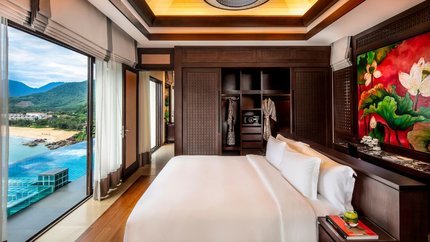 Two-Bedroom Seaview Hill Pool Villa hướng biển