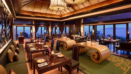 Thưởng thức thực đơn thượng hạng tại nhà hàng Saffon