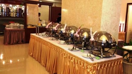 Tiệc bufet tại nhà hàng