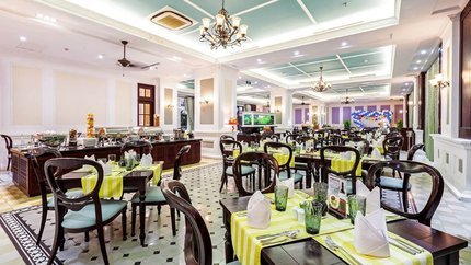 Eit’s Le Buffet phục vụ đồ ăn truyền thống Việt
