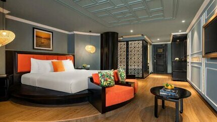 Premium River View Suite