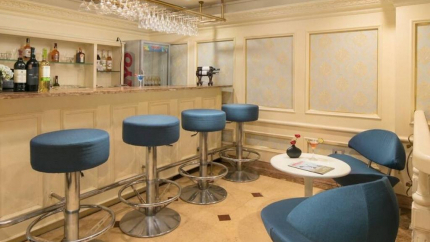 Quầy Bar tai Beryl Palace