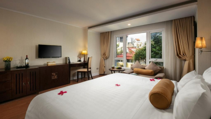 Phòng Deluxe tại khách sạn Beryl Palace