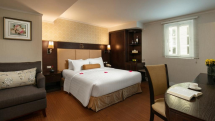 Phòng Junior Suite City View tại Beryl Palace