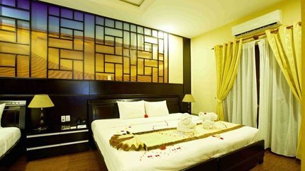 Không gian phòng Deluxe Suite Garden View