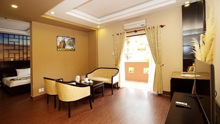 Phòng Deluxe Family Suite Garden View