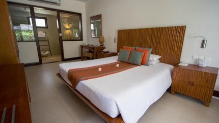 Giường  ngủ rộng, có tủ đựng đồ