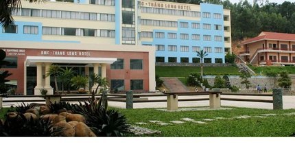 Toàn cảnh khách sạn từ xa