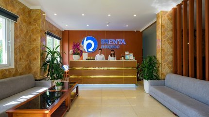 Quầy lễ tân tại Brenta Phú Quốc Hotel