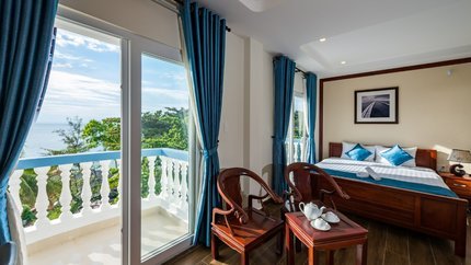 Ban công hướng biển