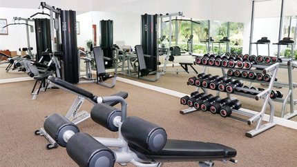 Phòng gym với đầy đủ máy móc hiện đại