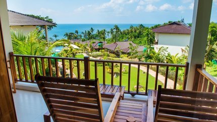 Ban công thoáng mát với tầm nhìn hướng biển