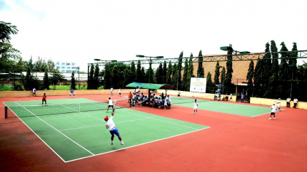 Sân Tennis