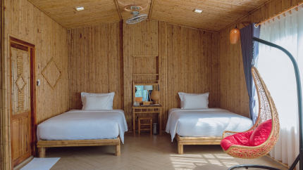 Bamboo Bungalow Lake
