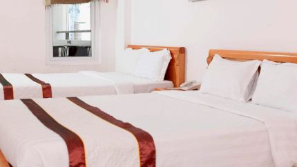 Phòng Deluxe Triple khách sạn Caroline Beach Vũng Tàu 3*