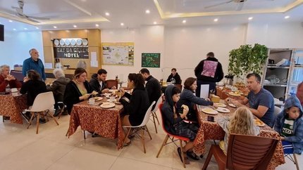 Nhà hàng trong khách sạn