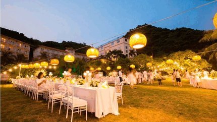 Tiệc ngoài trời
