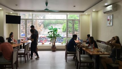 Nhà hàng trong khách sạn