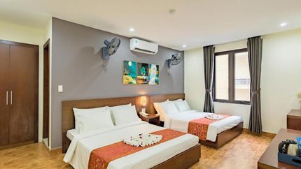 Căn phòng với tông trắng sáng