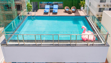 Hồ bơi Celina Hotel & Apartment Đà Nẵng