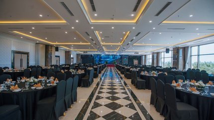 Phòng họp với đầy đủ trang thiết bị