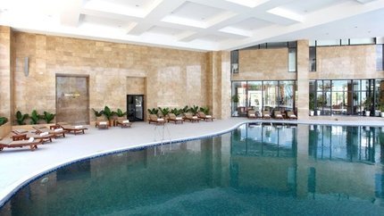 Hồ bơi trong nhà