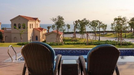 View ban công cực chill vào buổi sáng