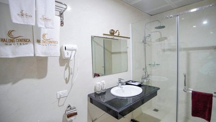 Phòng tắm hiện đại và sạch sẽ