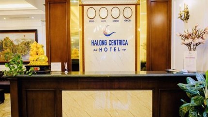 Quầy lễ tân khách sạn