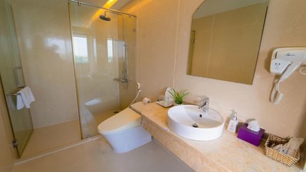 Phòng vệ sinh khép kín đầy đủ tiện nghi