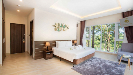 Phòng Premium Suite Hướng Hồ