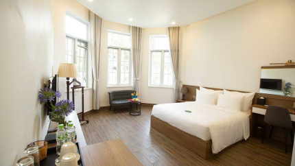 Phòng Suite Hướng Hồ