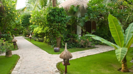 Sân vườn Chàm Villas Resort Phan Thiết